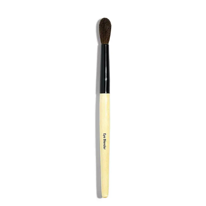 Bobbi_Brown_Eye_Blender_Brush_53fdae08-810d-4083-b143-bbbe5c67bee0-1